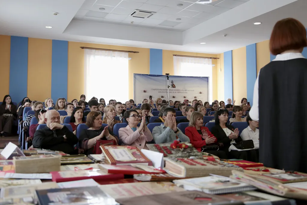 Торжественное завершение общекраевого передвижного выставочного проекта «Солдаты» в бумажных шинелях»
